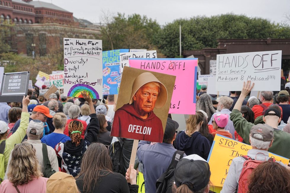 'Hands Off!': Anti-Trump protests sweep US