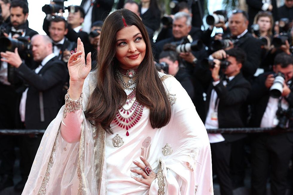 'Let the Sindhoor do the talking': Aishwarya Rai Bachchan arrives at Cannes 2025 with elegance, reminds fans of her character Paro in 'Devdas'