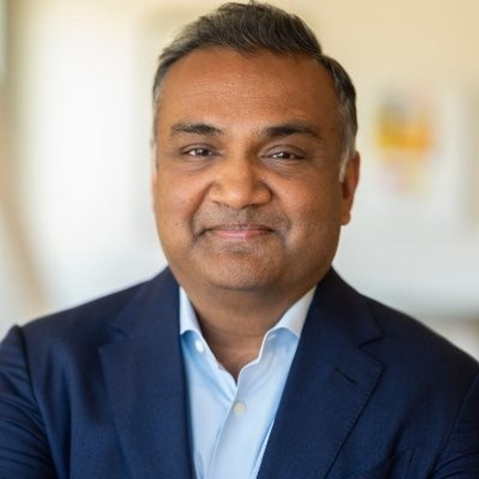 Google once paid $100 million to retain Indian-American tech star Neal Mohan