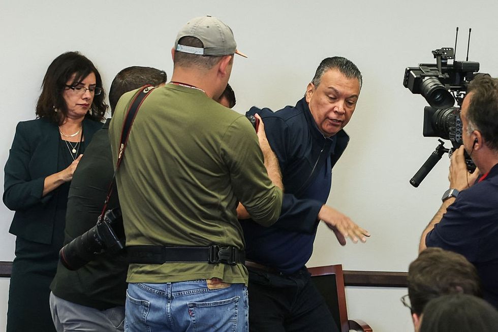 Senator Alex Padilla forcibly removed from DHS press conference amid immigration clash with Secretary Noem