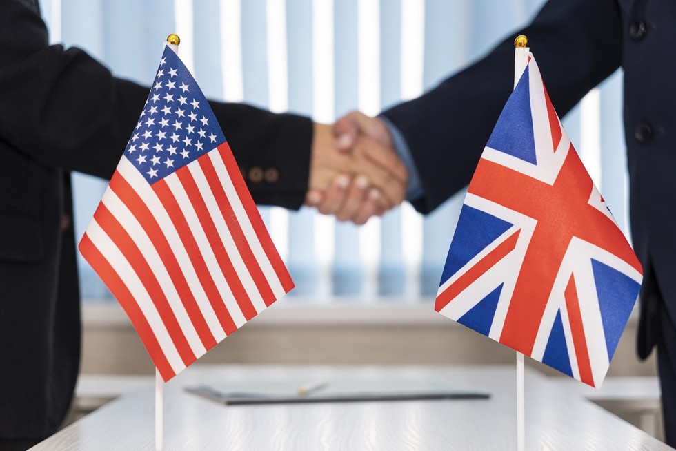 Trump secures UK trade deal amid EU demands and tariff tensions