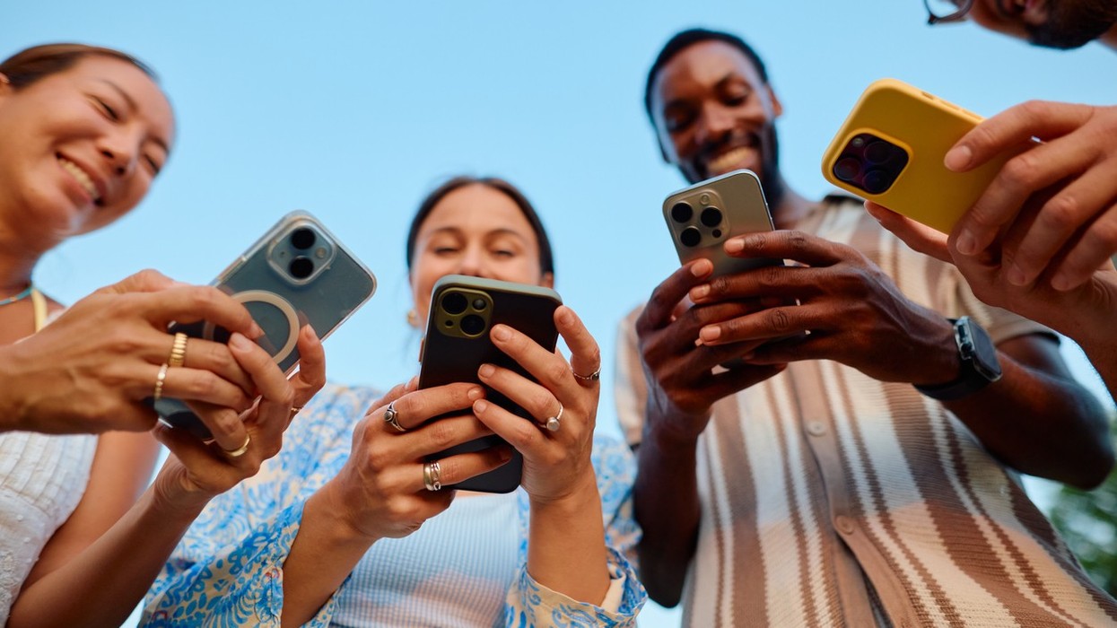 5 Ways How Digital Socializing Fits Fast-Paced Lifestyles