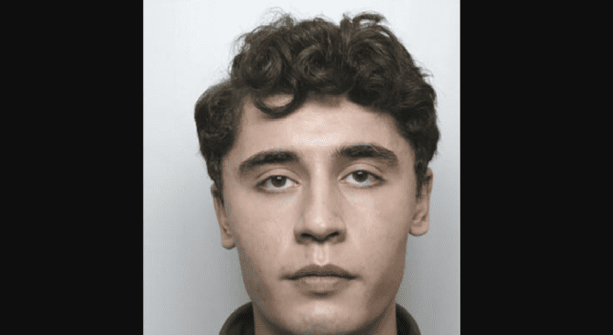 Police launch urgent hunt for escaped former-soldier terror suspect