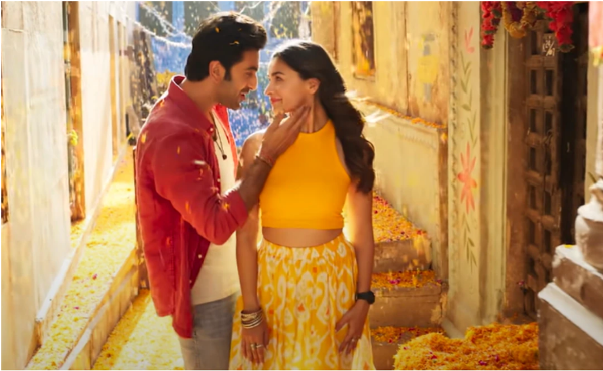 Will oppose if any Bollywood celebrity comments like Ranbir on our religion, culture: Bajrang Dal