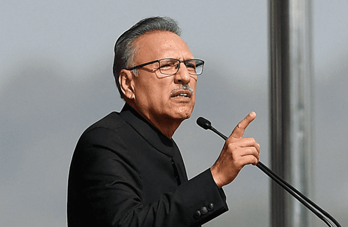 Pakistan president hits back in draft bills row