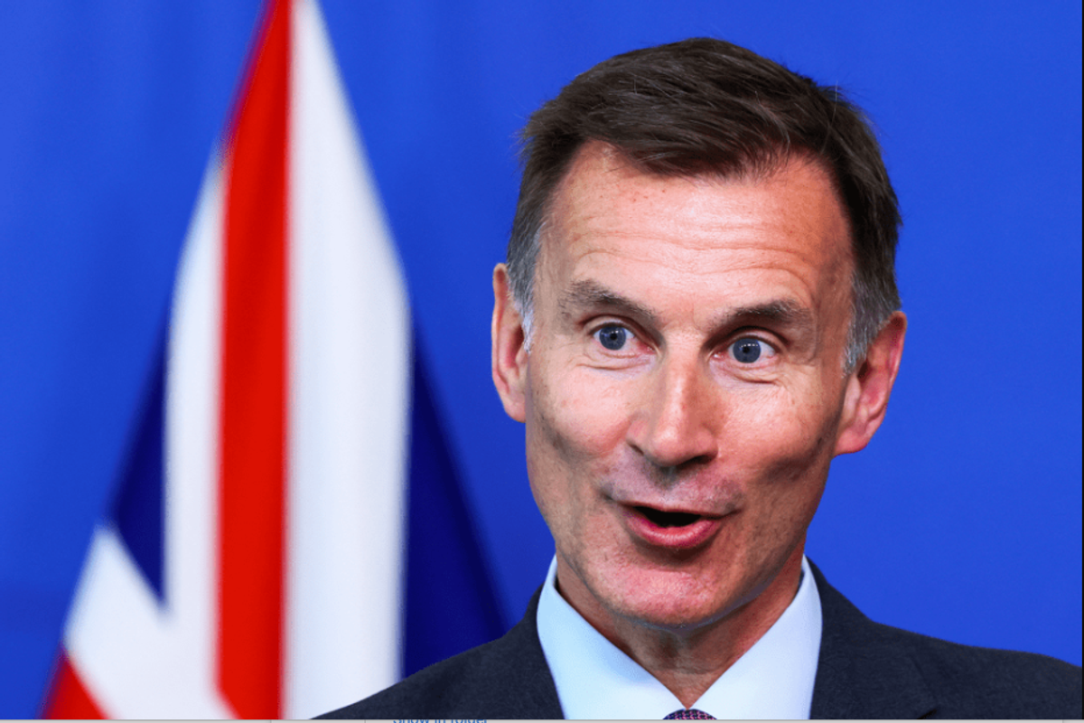 Plan to put pension funds in UK firms to boost economy