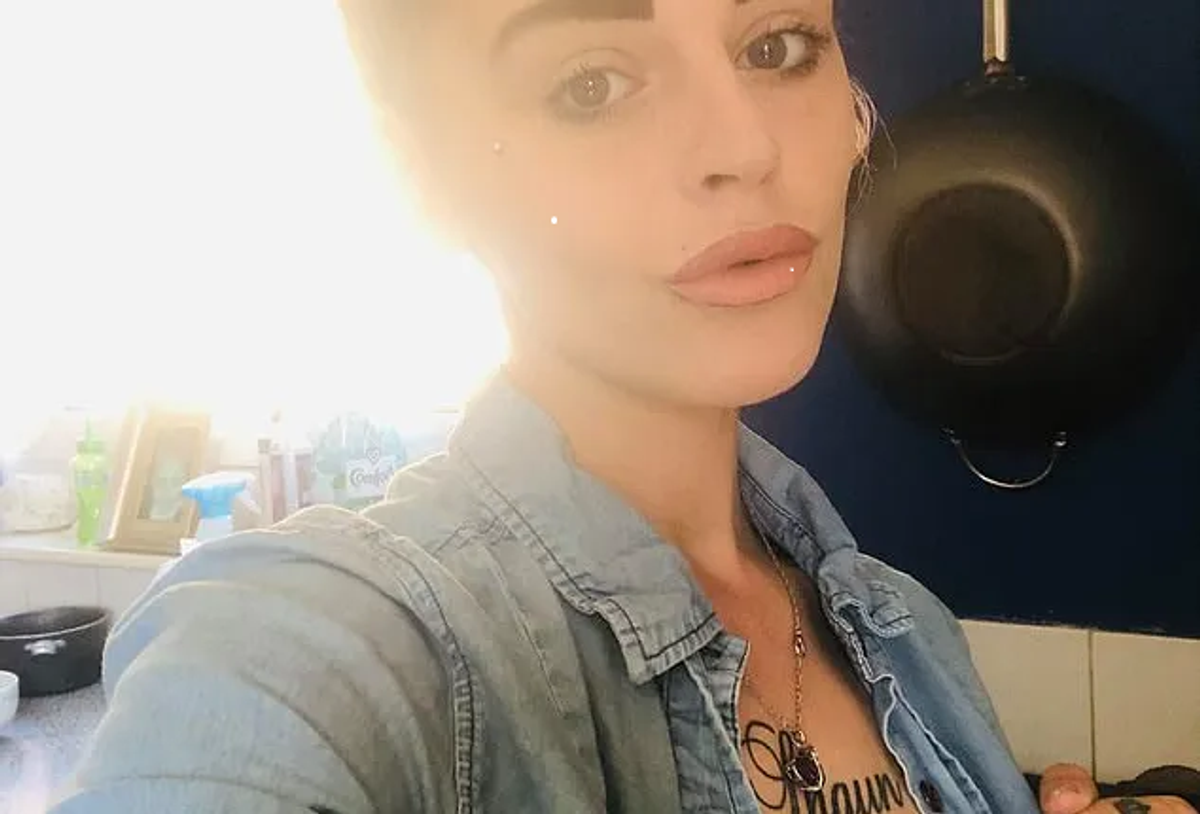 11-year-old girl rushed to hospital after vaping, mother now calls for action against the sale of illegal e-cigarettes to children