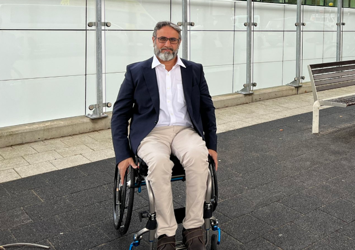 NHS medic set to become first UK surgeon to perform operation after becoming paralysed