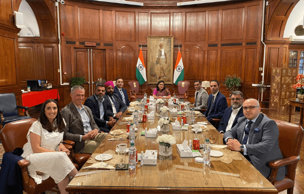 British Indian Jewish body members meet Indian high commissioner to UK