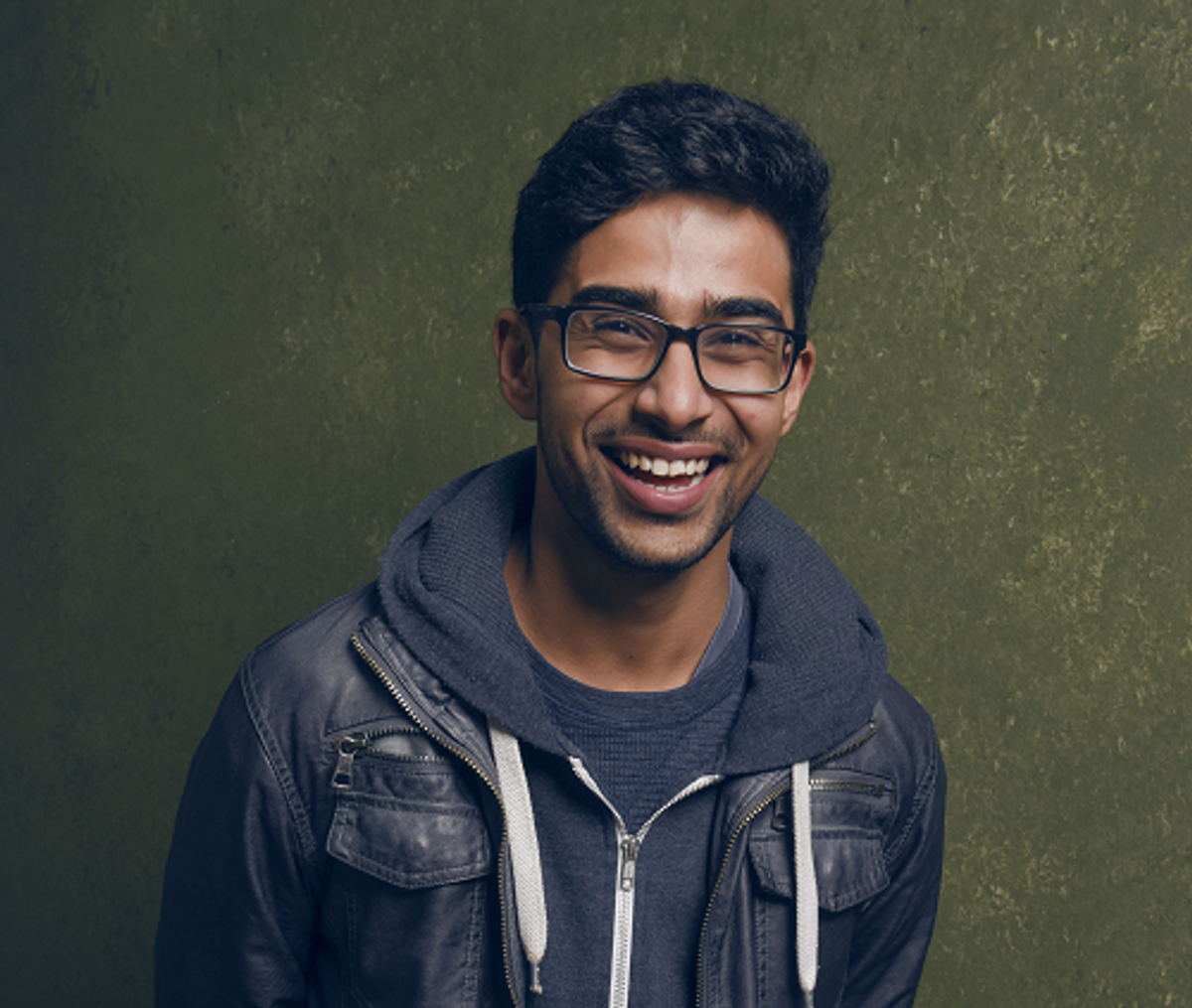 Life of Pi actor Suraj Sharma to be seen in How I Met Your Father