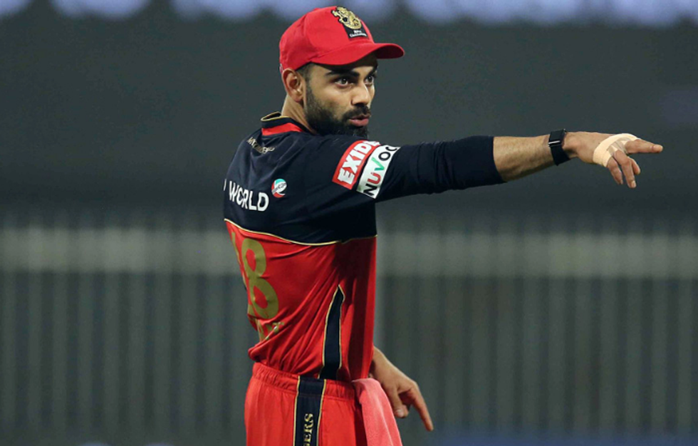 Kohli's quitting RCB captaincy not selfish act: AB de Villiers