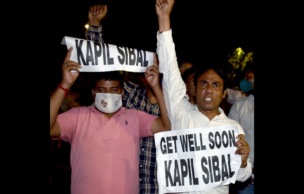 Protest against Kapil Sibal for questioning Congress leadership