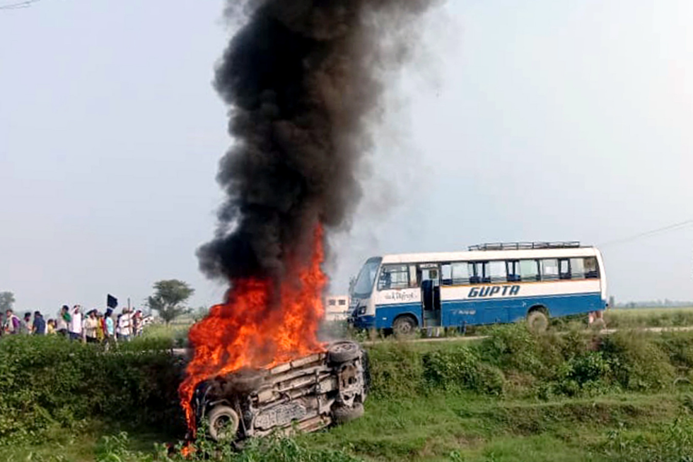 UP: Violence after convoy hits protesting farmers, 8 dead