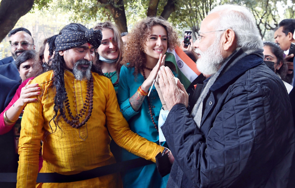 Indians in Rome give rousing welcome to Modi