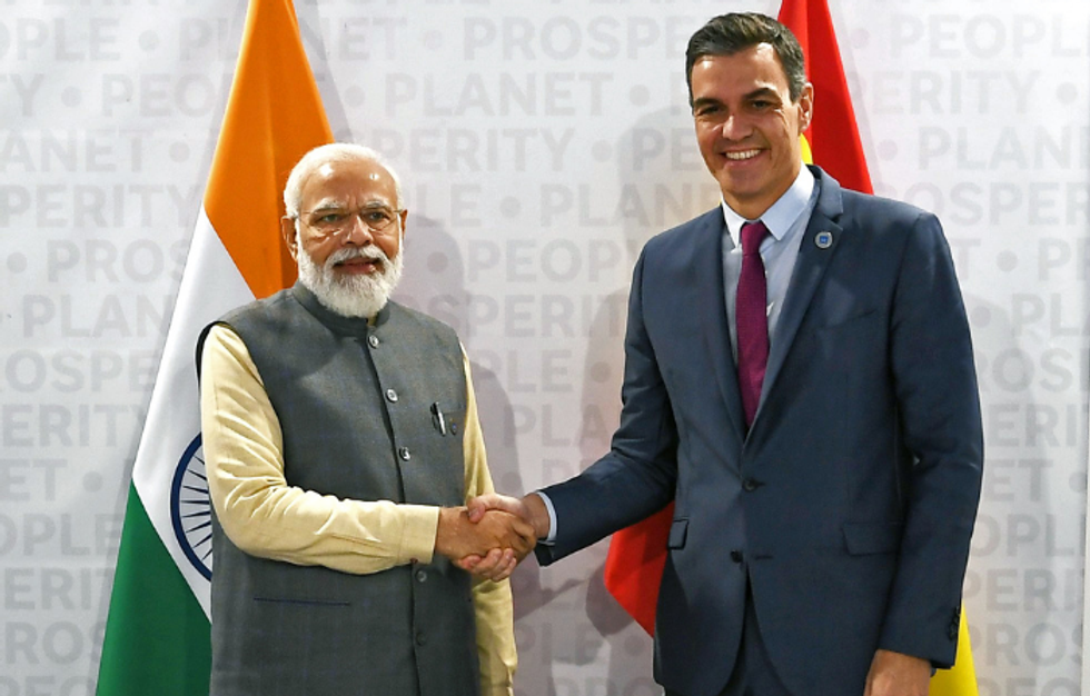 Modi meets Spanish PM Pedro Sanchez in Rome