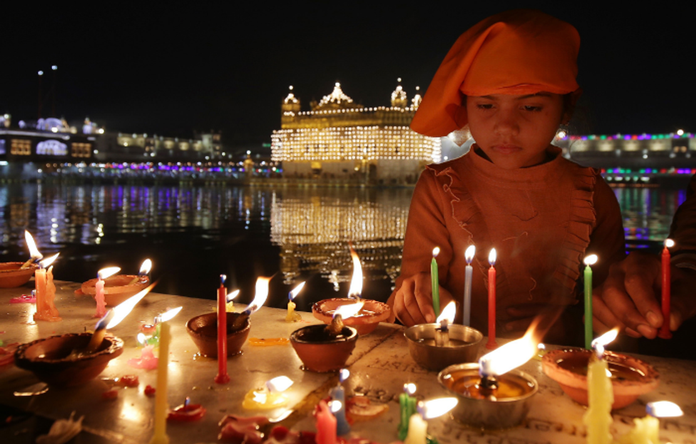 Golden Temple illuminated on Guru Nanak Jayanti