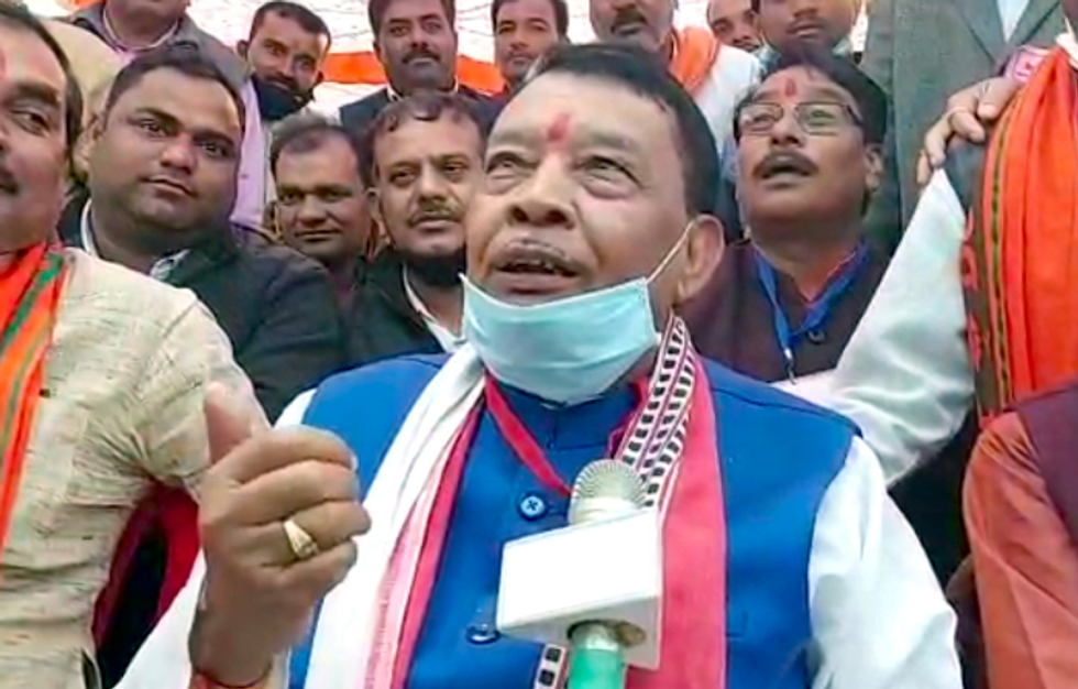 Indian minister regrets 'upper caste women' remark