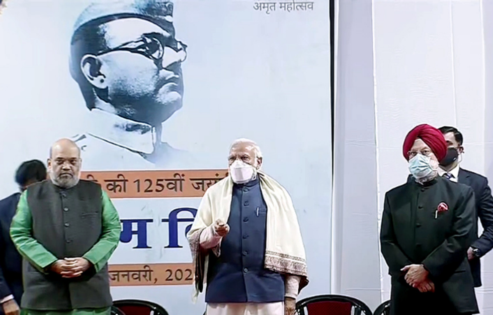 Modi unveils Netaji Subhas Chandra Bose hologram statue