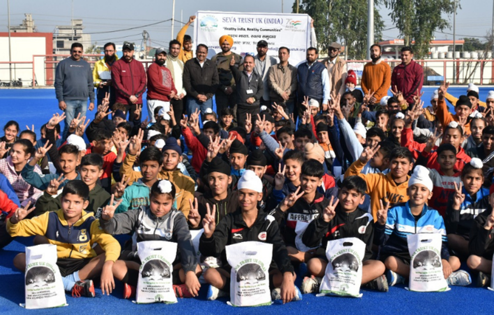 SEVA Trust UK honours Indian hockey coaches, 190 players