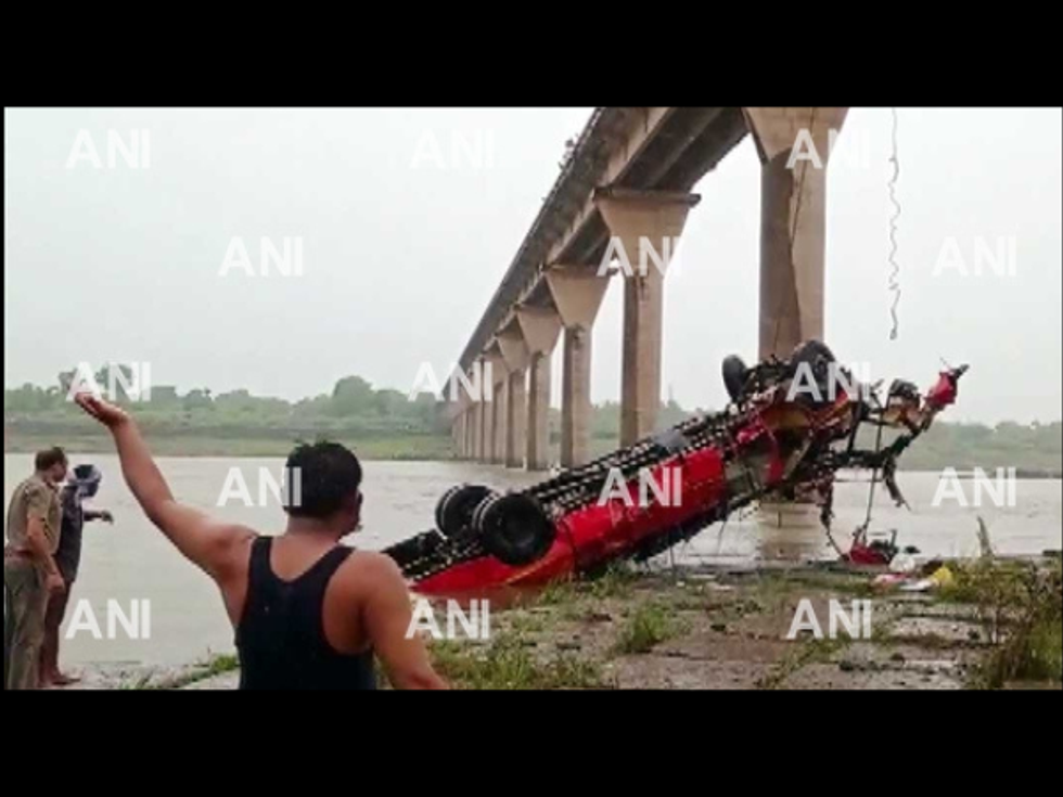 Bus falls off bridge into river in Madhya Pradesh: At least 13 dead, 15 saved