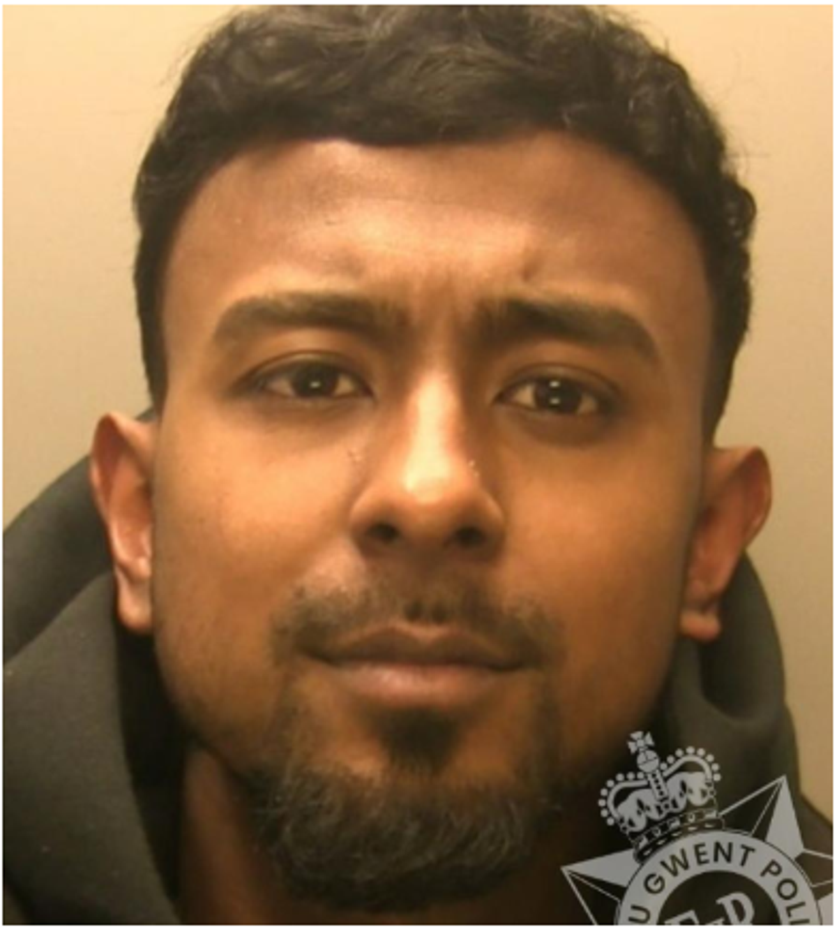 Self-styled ‘gangster’ who took £1,800 from his mother after threatening her with knife jailed