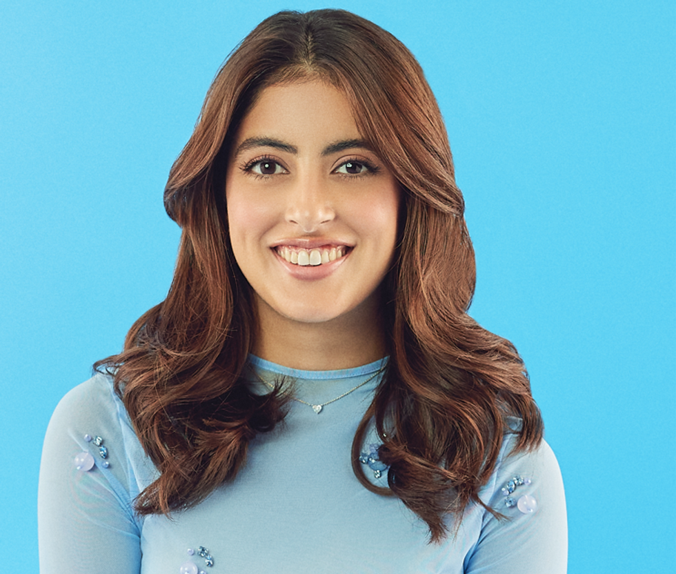 Big B's granddaughter Navya to study at IIM Ahmedabad