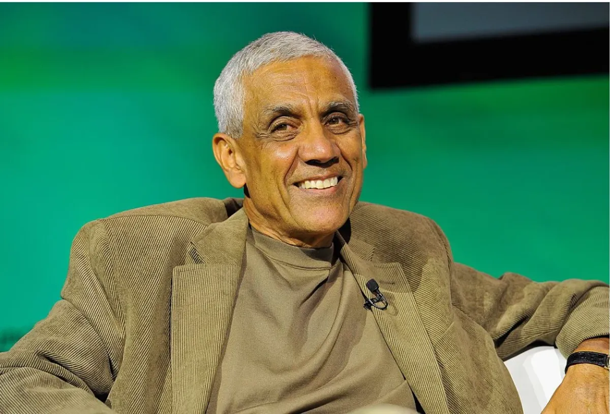 Vinod Khosla warns against investment frenzy in AI startups