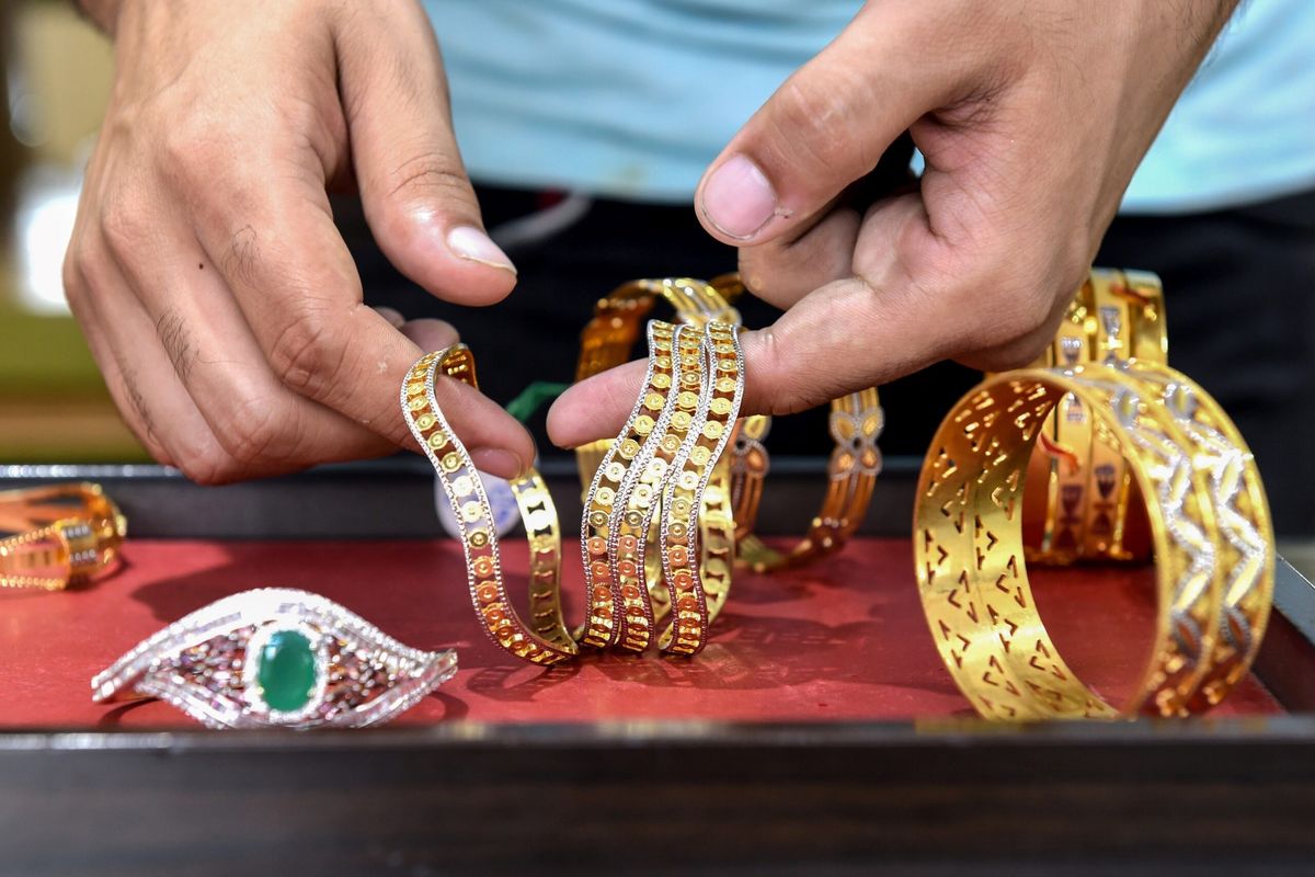 High gold prices hit India demand