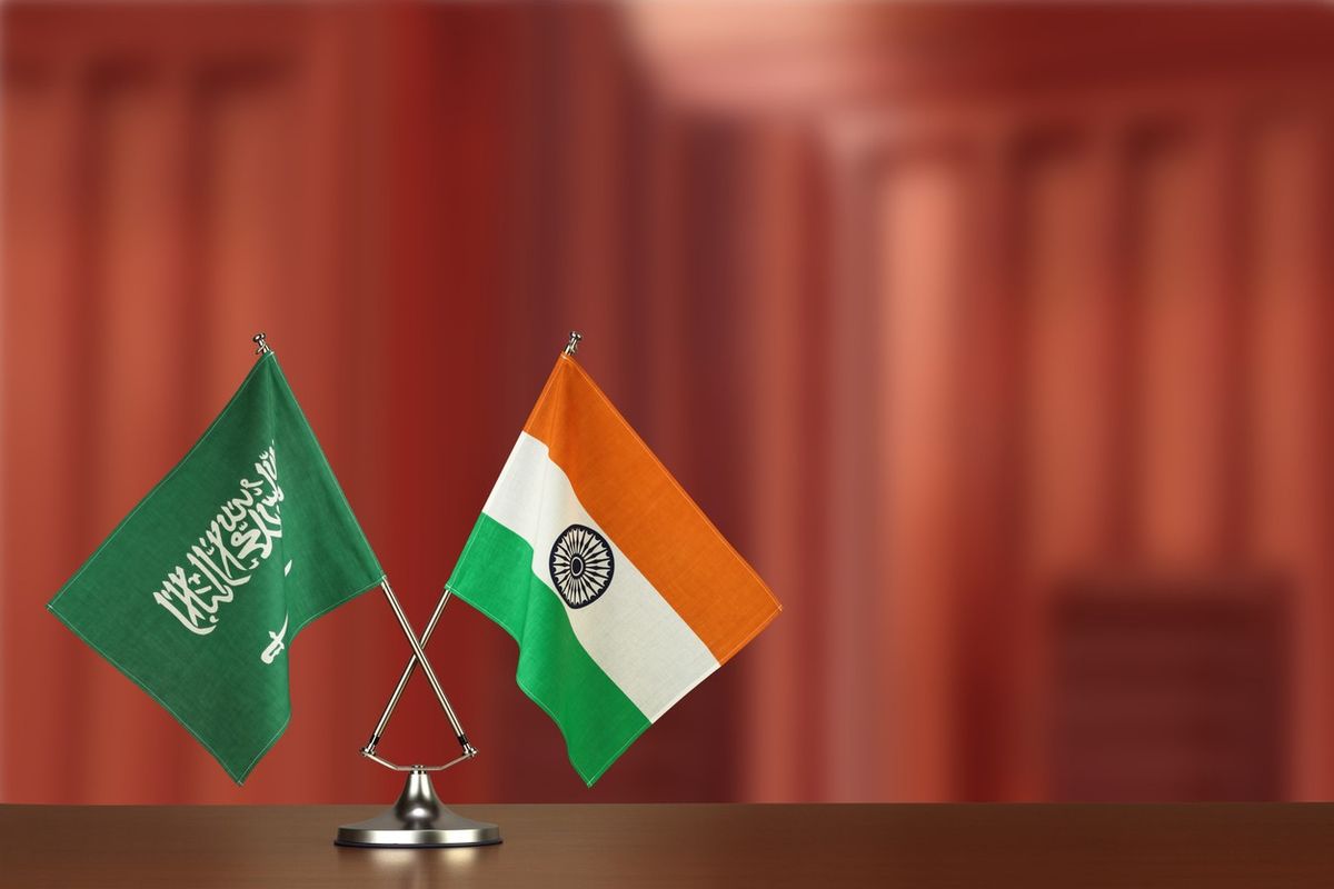 India and Saudi Arabia flags