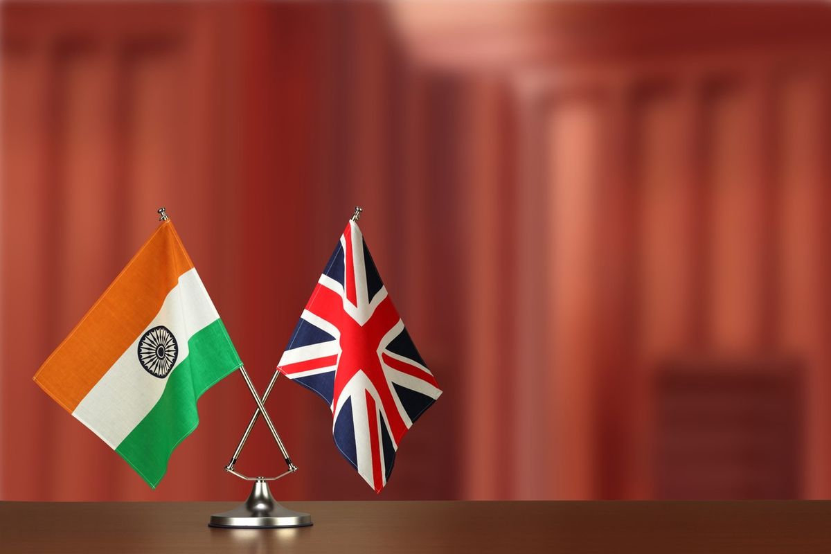 India and UK flags