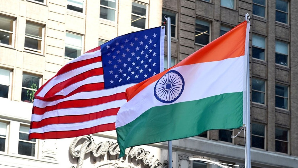 India and US flags