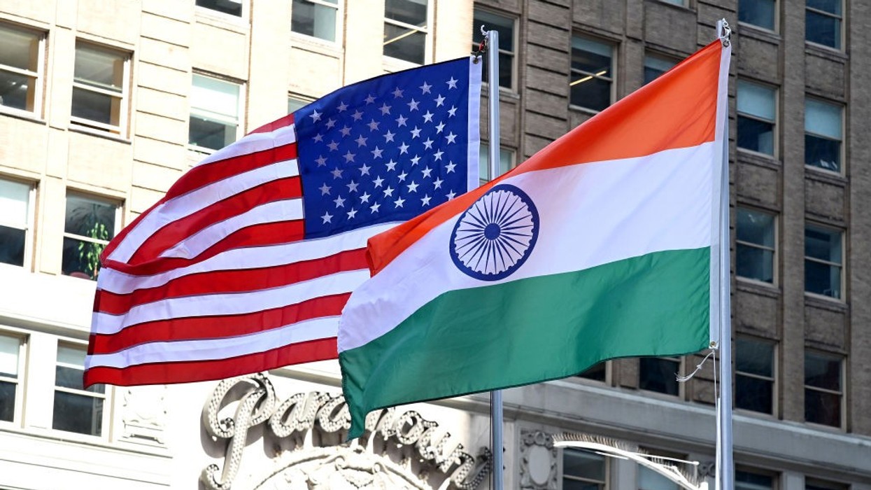 India and US flags