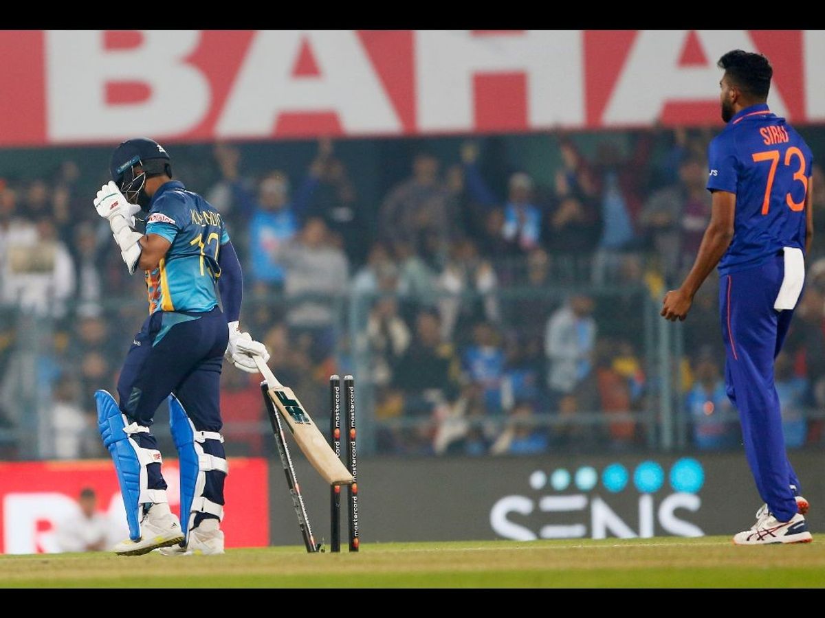 India beat Sri Lanka by 67 runs in 1st ODI