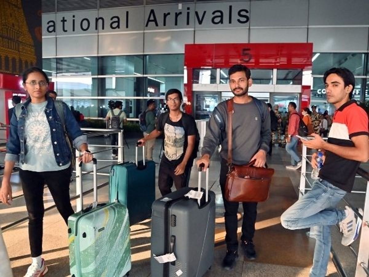 India brings back its stranded nationals from Israel