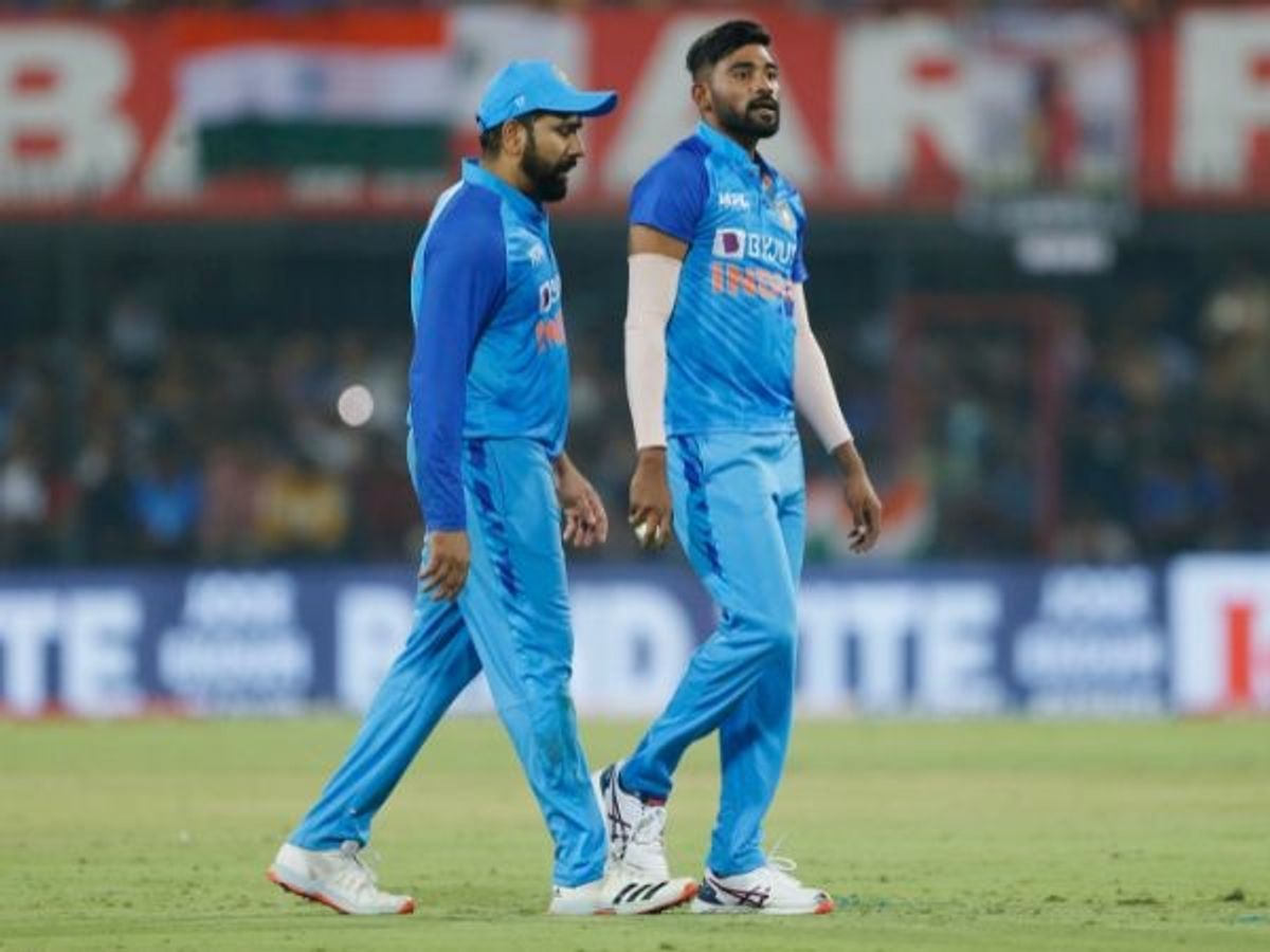 India captain Rohit Sharma with fast bowler Mohammed Siraj