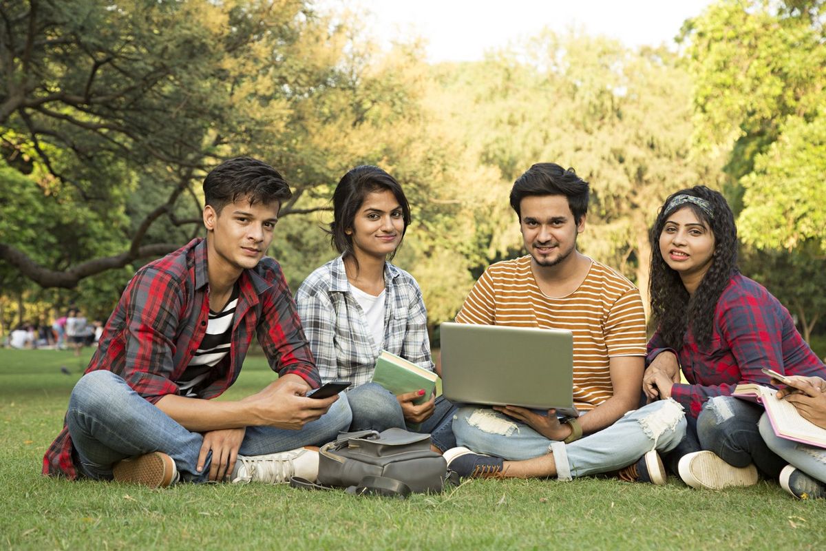 Indians overtake Chinese as largest group of foreign students in UK