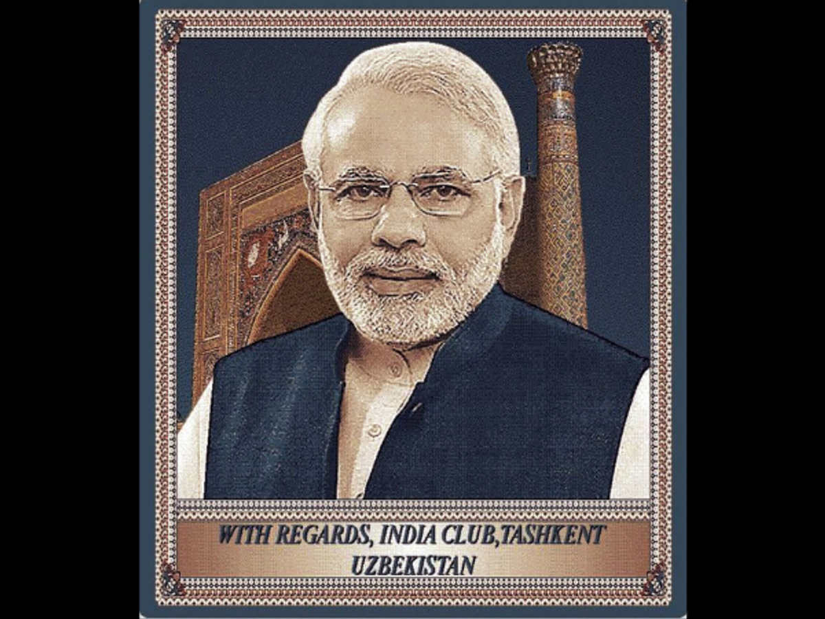 Indian community in Tashkent gifts PM Modi