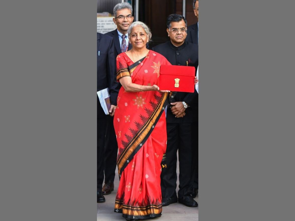 Indian finance minister Nirmala Sitharaman holds the 2023 budget tablet on Wednesday, February 1, 2023.