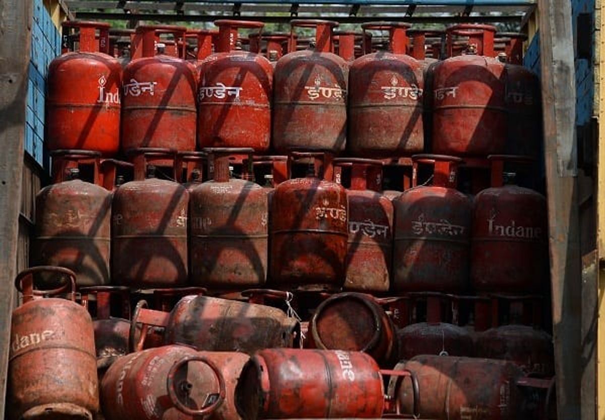 India To Get Extra LPG From United Arab Emirates