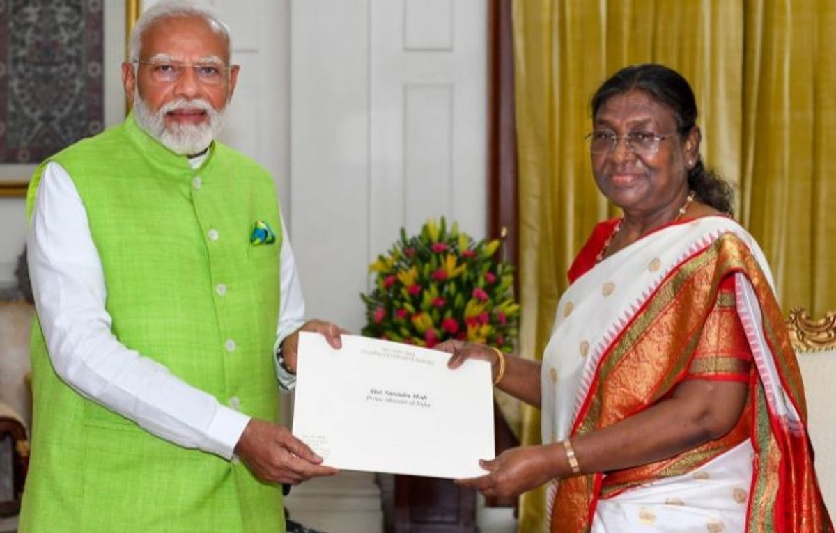 Indian PM Nerendra Modi tenders resignation to president Droupadi Murmu