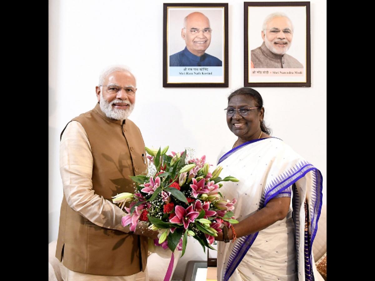 Indian prime minister Narendra Modi with president-elect Droupadi Mumru