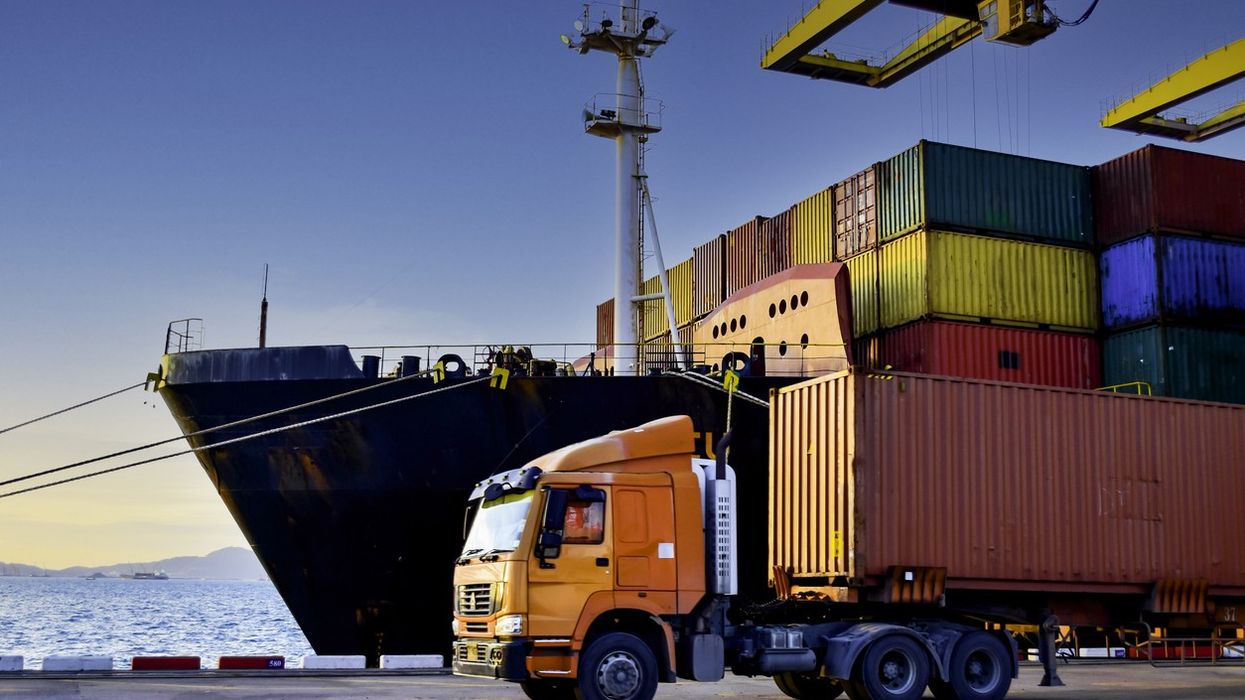 India’s Trade Rises 6.7% as Exports to U.S. Dip 12% in Sept