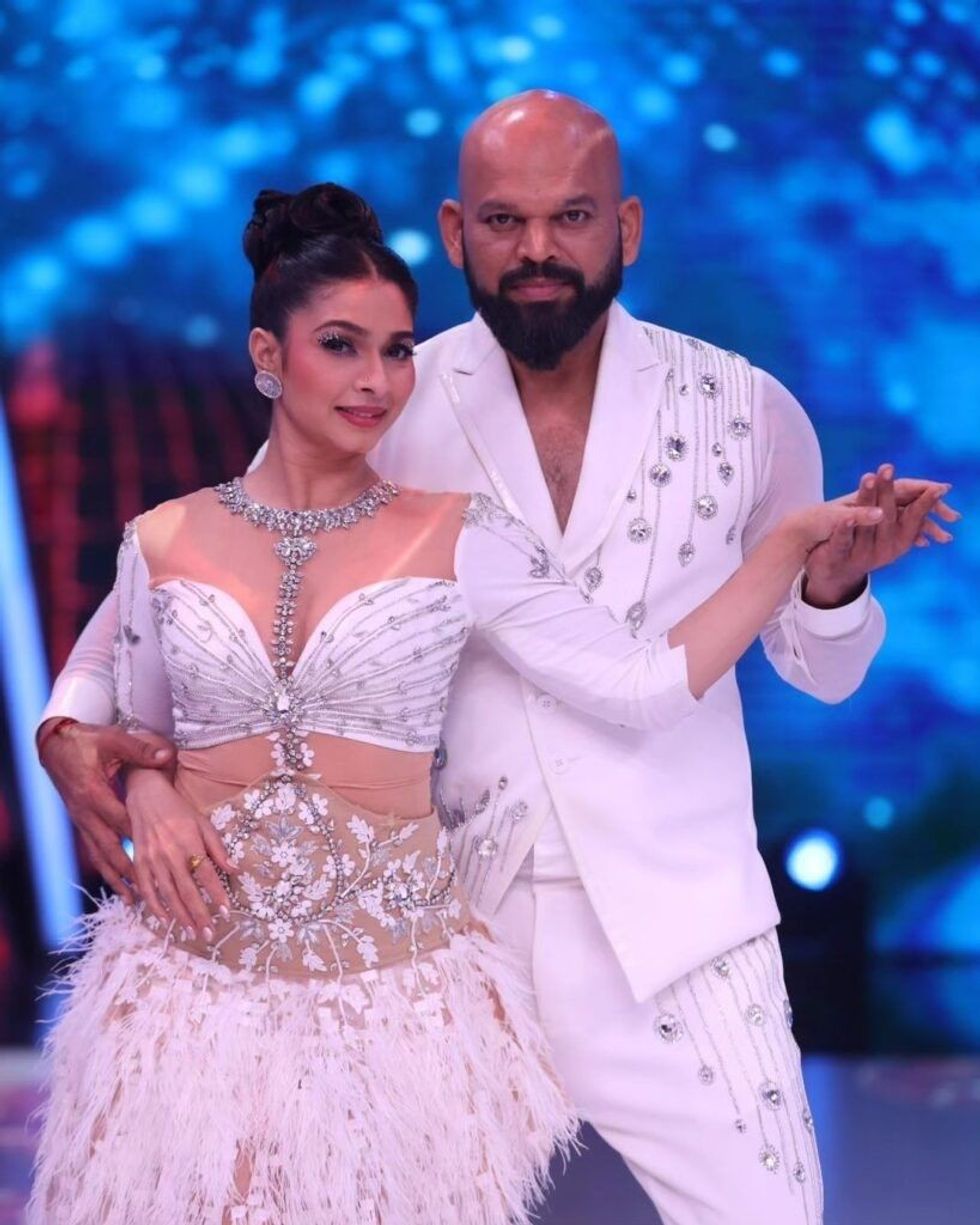 inset Tanishaa Mukerji in JDJ 2