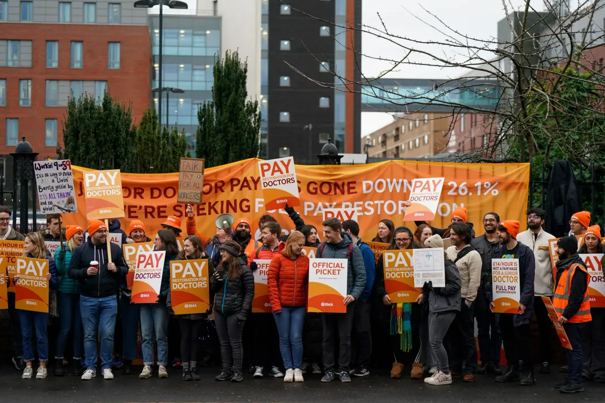 UK junior doctors to go on strike just before election