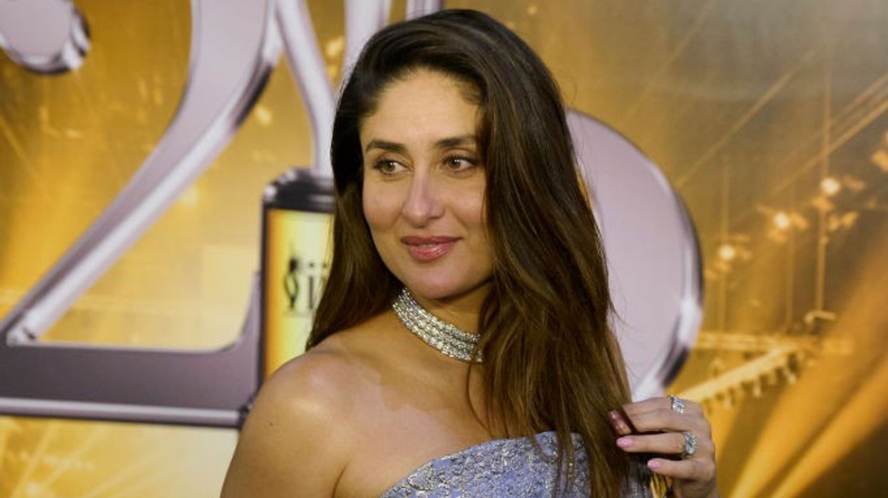 Kareena & Neena takes a dig at Prada Over Kolhapuri Chappals