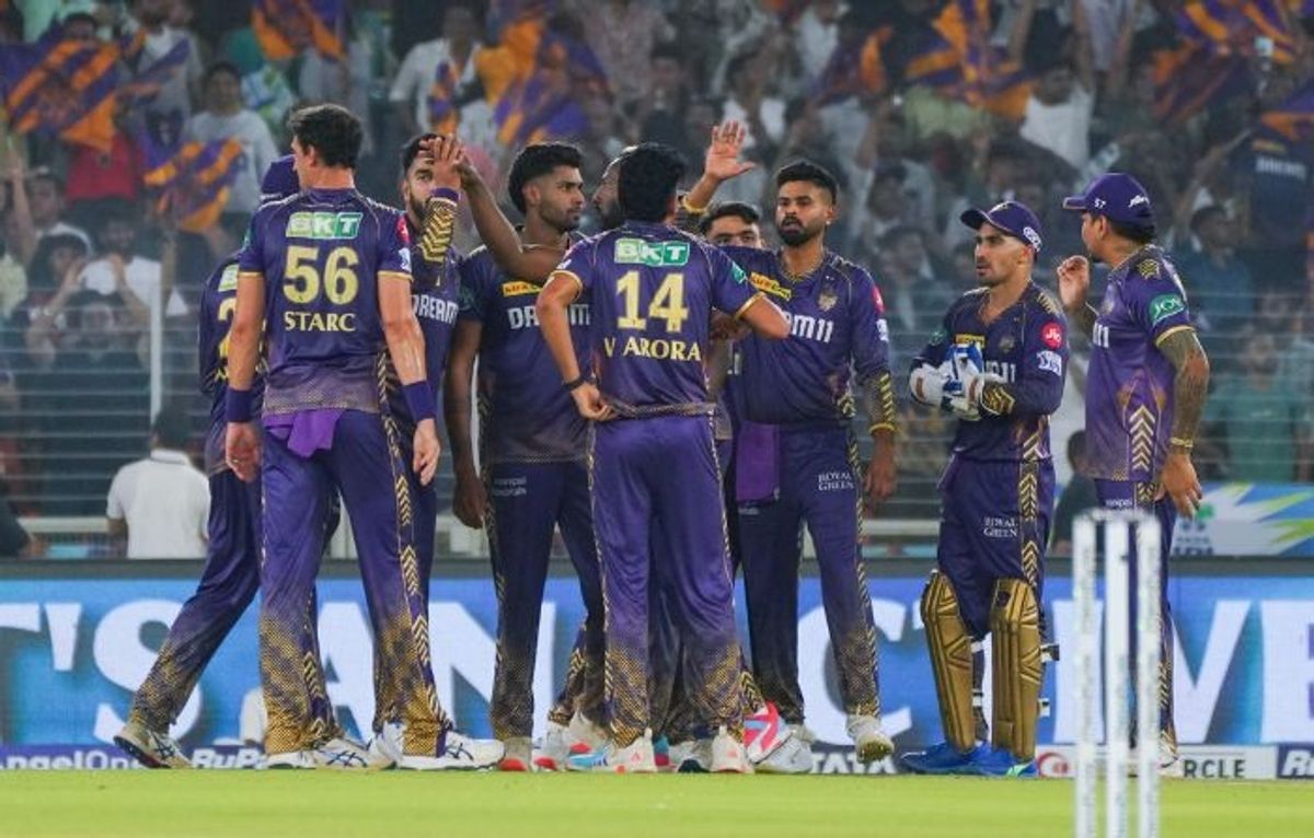 Kolkata Knight Riders' players celebrate a Sunrisers Hyderabad wicket during the Qualifier 1 match of the Indian Premier League 2024, at Narendra Modi Stadium in Ahmedabad, Gujarat.