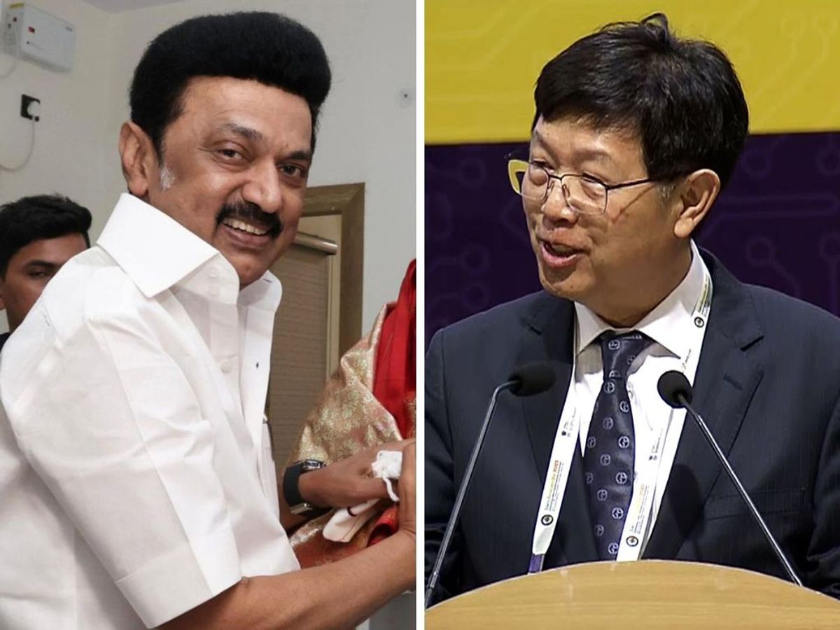 (L-R) Tamil Nadu chief minister MK Stalin and Foxconn chairman Young Liu