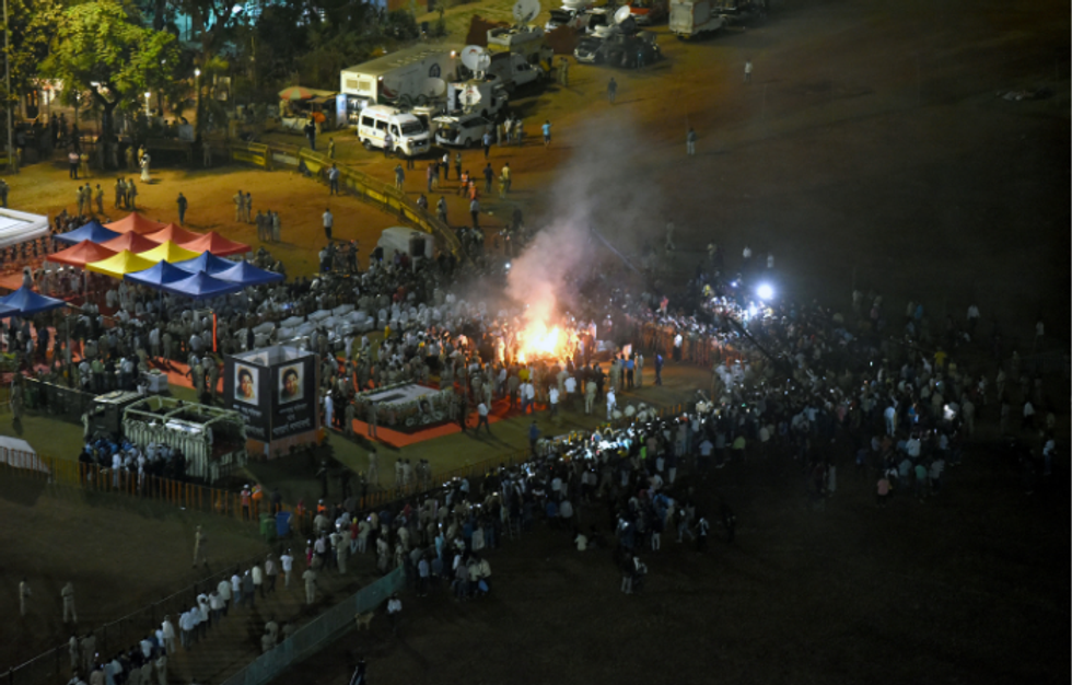 Lata Mangeshkar last rites
