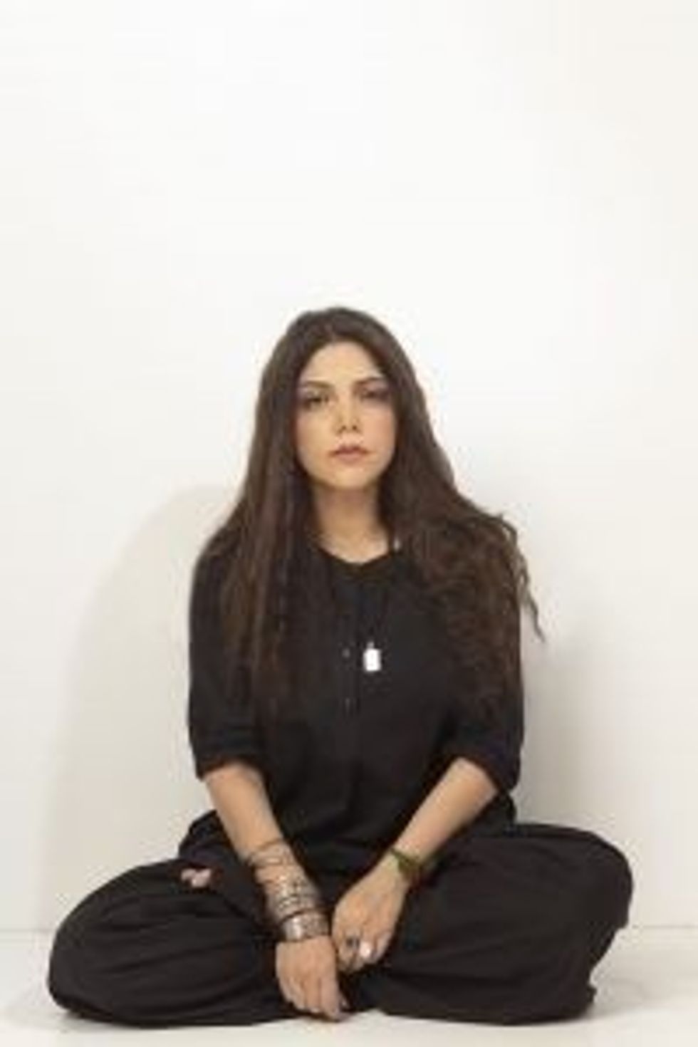 Lead Hadiqa Kiani A8815
