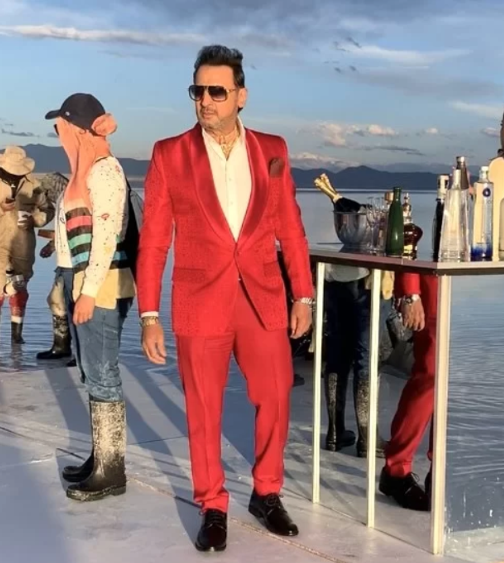 Lead inset Gulshan Grover on Indian 2 set 95